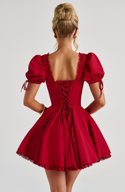 Ginevra | Vestido mini rojo con detalle de encaje