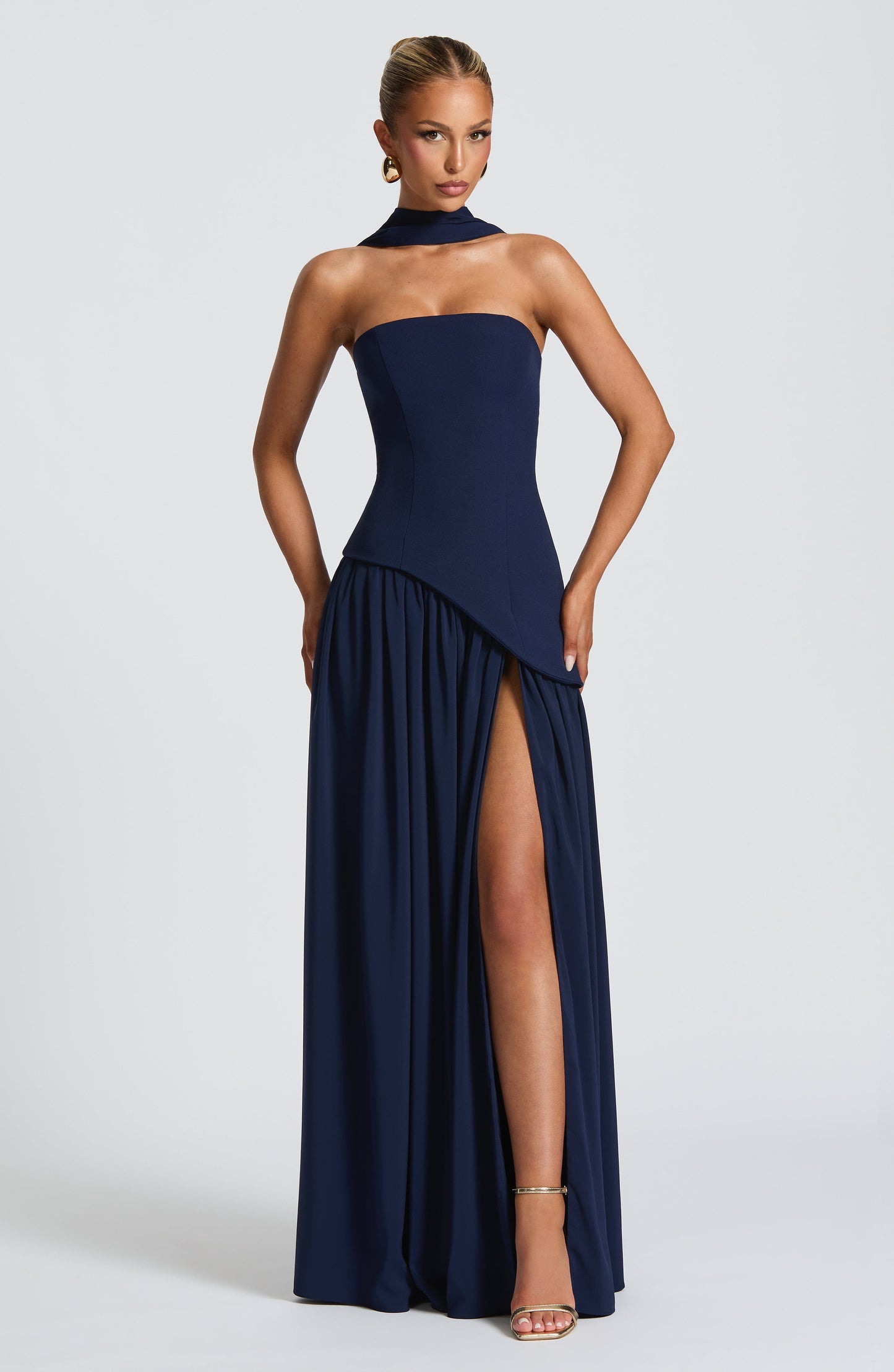 Barbara | Vestido versatil de pierna abierta