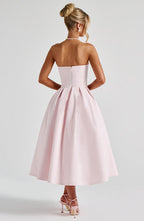 Edith | Vestido midi rubor con falda plisada y escote palabra de honor