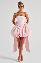 Lotus | Vestido mini de tafetán rubor con lazo y falda acampanada