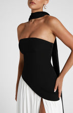 Maliyah | Vestido maxi de crepé en blanco y negro