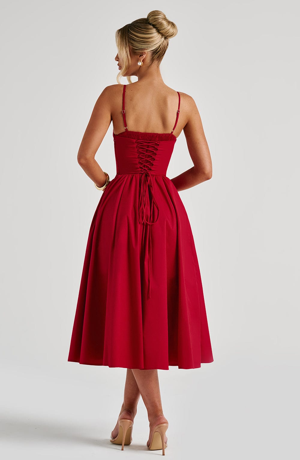 Mariella | Vestido midi rojo de corsé estructurado