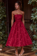 Saoirse | Vestido midi de jacquard rojo con escote palabra de honor