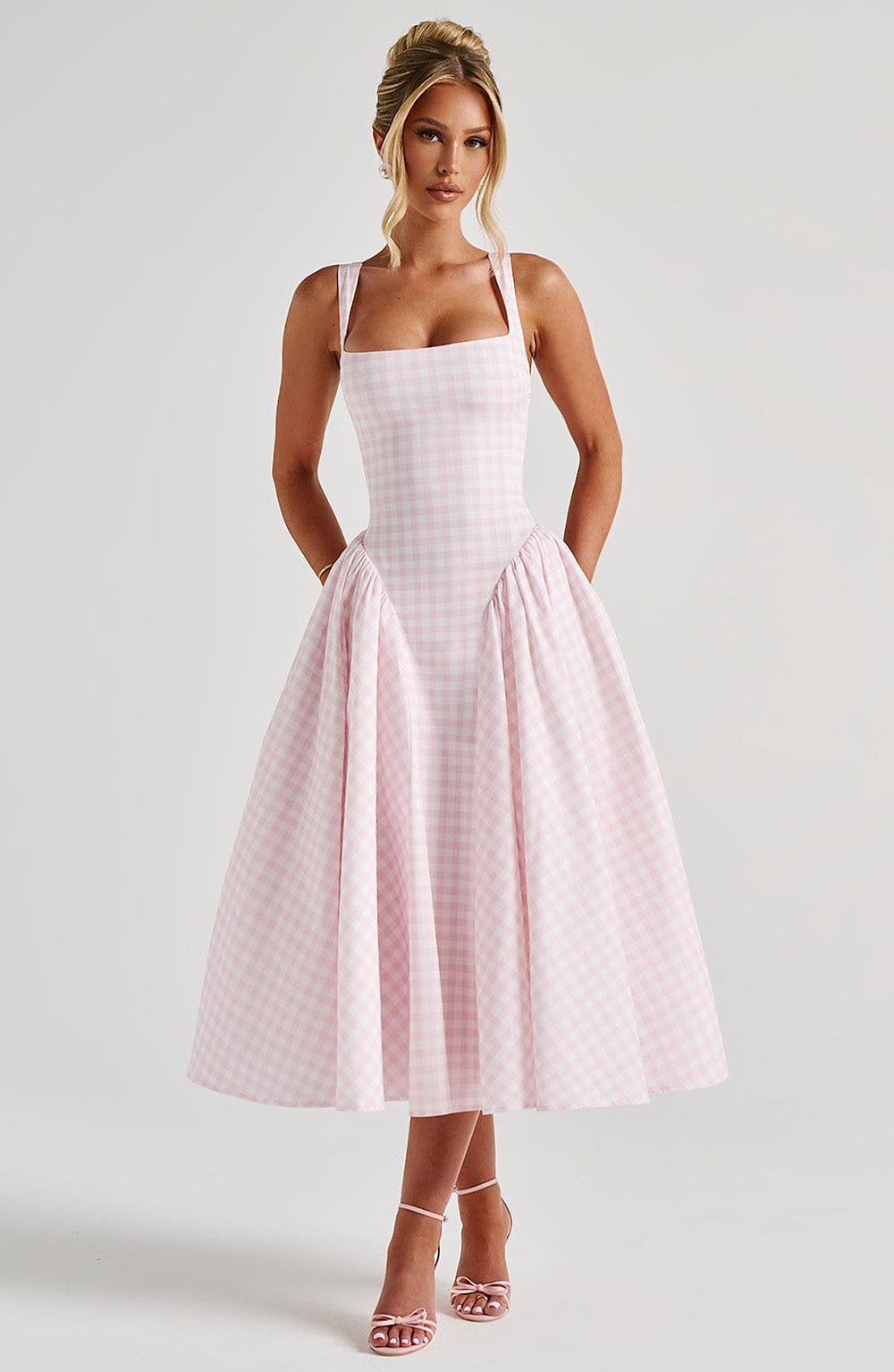 Sherrie | Vestido midi de vichy rubor con cuello cuadrado