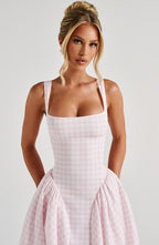 Sherrie | Vestido midi de vichy rubor con cuello cuadrado