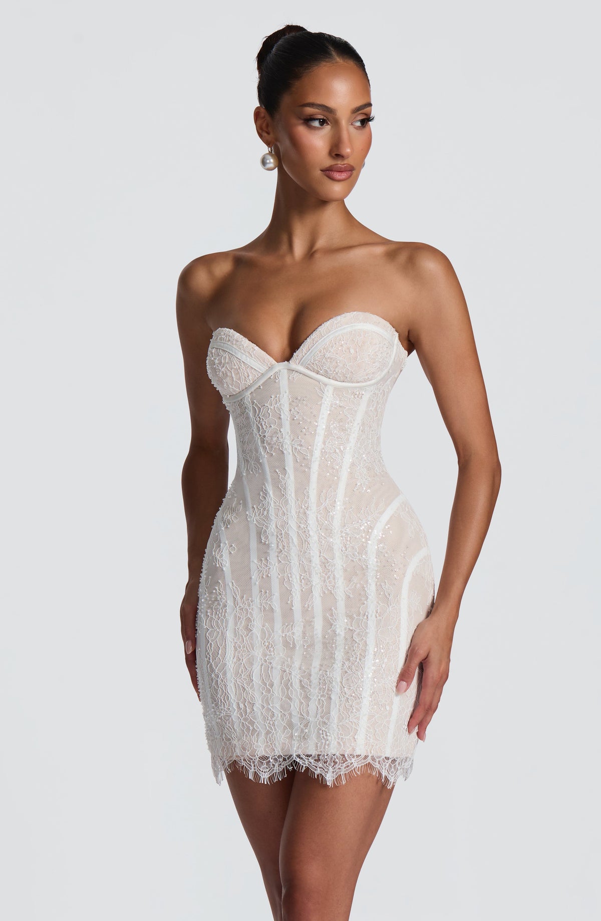 Sian | Vestido mini bordado para cada momento nupcial