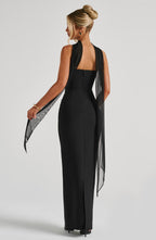 Yulia | Vestido maxi de crepé negro con escote palabra de honor